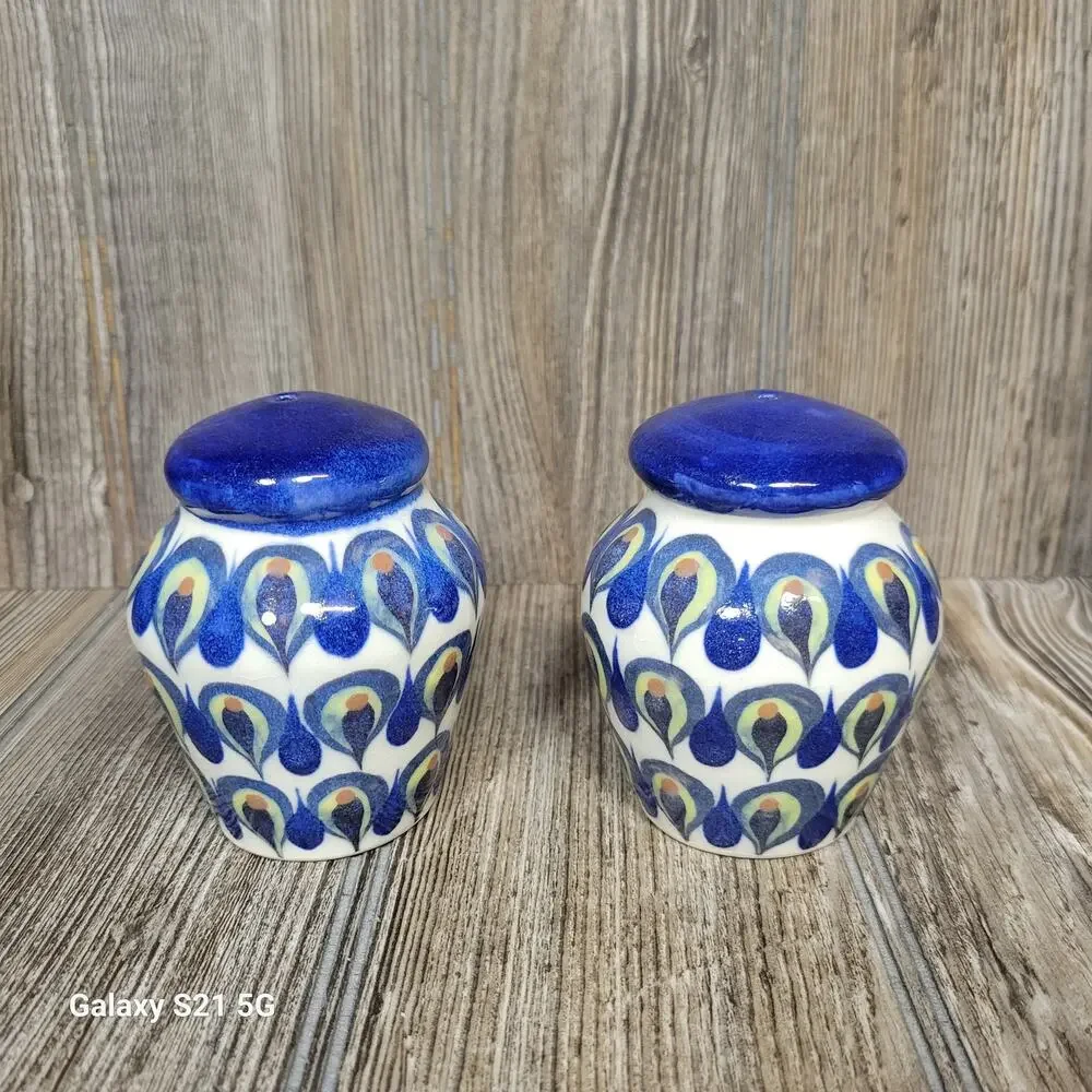 Vintage Ken Edwards Guate Mayan Pottery Salt Pepper Shakers Peacock Blue Ceramic